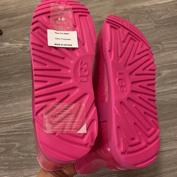 UGG Australia waterproof boots. Fit 7 - Picture 6 of 16